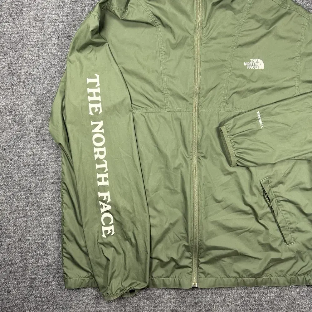 The North Face WindWall Men’s XL Green Hooded Full Zip Windbreaker Jacket Logo